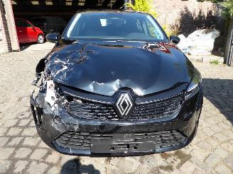 Renault Clio  picture 2