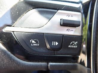 Peugeot 308 SW Allure picture 15