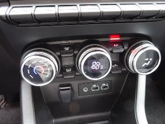 Renault Clio Evolution Hybrid automatic picture 25