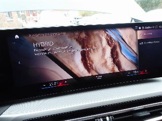 BMW 3-serie 320e Hyb picture 21