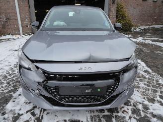 Peugeot 208 Active Pack picture 3