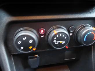 Dacia Sandero Expression picture 18