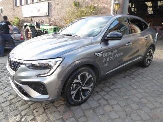 Schadeauto Renault Arkana Techno 2025/10