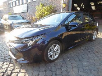 Unfallwagen Toyota Corolla Hybrid 2023/4