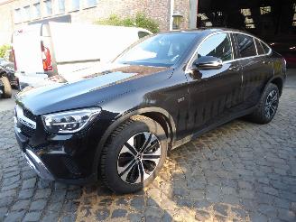 Unfallwagen Mercedes GLC Coupe 300 de 4Matic 2021/2
