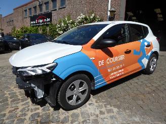 Coche accidentado Dacia Sandero Comfort 2025/10