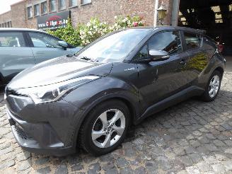 uszkodzony samochody osobowe Toyota CH-R Hybrid Business plus 2018/4