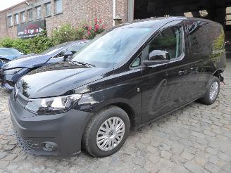 damaged passenger cars Volkswagen Caddy TDI 2024/4