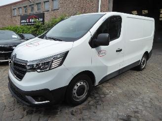 krockskadad bil auto Renault Trafic Kasten L1H1 3,0t Komfort 2023/3