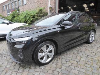 krockskadad bil auto Audi Q4 e-tron S Line 2022/2