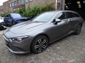 uszkodzony samochody osobowe Mercedes Cla-klasse Shooting Brake CLA 250 e 2022/9