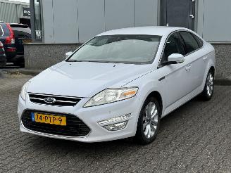 krockskadad bil auto Ford Mondeo 2.0 EcoBoost Titanium 2011/3