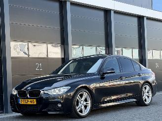 skadebil auto BMW 3-serie 330d M-Pakket Head-Up Dak Leer 2013/6