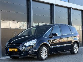 Vaurioauto  passenger cars Ford S-Max 1.6 TDCI Titanium Navi Clima 7-PERS 2014/4