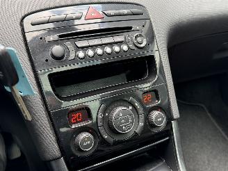 Peugeot 308 1.6 e-HDI Clima PDC Panorama picture 10