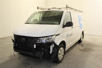 Schadeauto Volkswagen Transporter T6 2022/3
