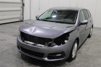 krockskadad bil auto Peugeot 308  2018/10