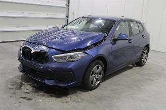 Unfallwagen BMW 1-serie 116 2023/3