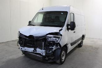 Coche accidentado Renault Master  2023/8