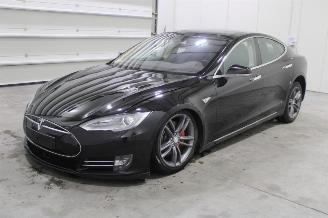 Avarii autoturisme Tesla Model S  2014/12