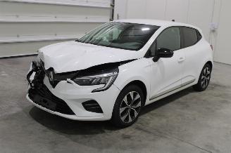 skadebil auto Renault Clio  2023/1