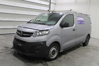 Schadeauto Opel Vivaro  2022/11