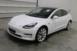 škoda osobní automobily Tesla Model 3  2019/10