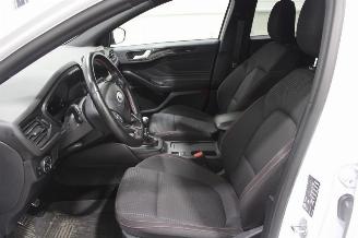 Ford Focus  picture 10