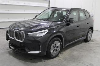 uszkodzony samochody osobowe BMW iX1  2025/11