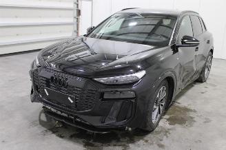 Schadeauto Audi Q6 e-tron 2025/10