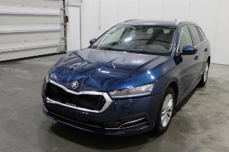 Damaged car Skoda Octavia  2024/4