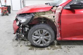 Peugeot 208  picture 5