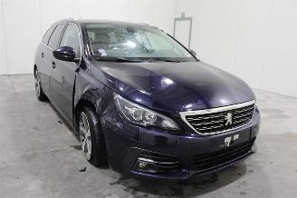 Peugeot 308  picture 2