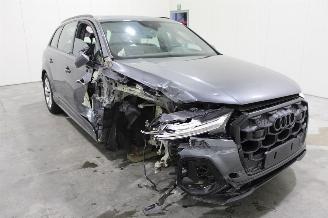 Audi SQ7  picture 2