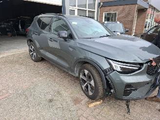 škoda osobní automobily Volvo XC40 CX 40 2.0 2025 BENZINE MILD HYBRIDE B3 163  LEER PANO FULL 2025/6