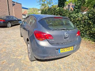 Opel Astra Astra 1.4 Hatchback airco  inruiler165000km fahrt gut 100% picture 6