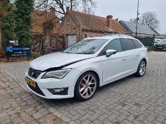 krockskadad bil auto Seat Leon FR 1.4 TSI Aut 150pk 2015/6
