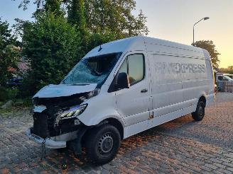 krockskadad bil auto Mercedes Sprinter 319 CDI Aut L4 Maxi Airco LED 2023/5