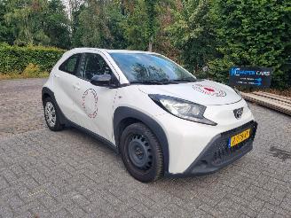skadebil auto Toyota Aygo X 1.0 VVT-i Automaat 2023/1