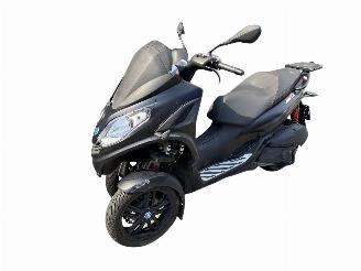 dañado motos Piaggio MP3 300 HSE 2019/12