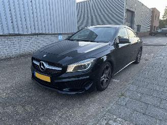 Mercedes Cla-klasse AMG CLA180 / NAVI / LED / ALCANTARA / PDC / MFS 2015/6