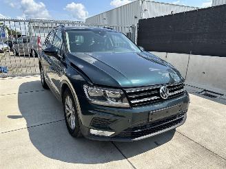 Schadeauto Volkswagen Tiguan 1.4 TSI DSG | NAVI | APP-C | LED | PARKING SENSORS | STOELVERW. | CLIMATE | ACC 2017/8