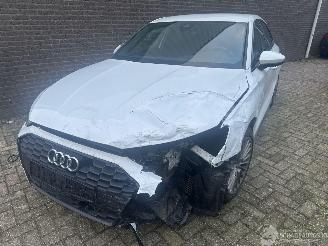 Audi A3 1.5 TFSI S -Tronic/MATRIX LED/NAVI/CLIMA/PDC/ picture 2