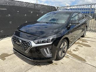 skadebil auto Hyundai Ioniq 1.6 GDI FACELIFT | CAMERA | XENON-LED | AMBIENT LIGHT | CRUISE CONTROL 2020/10