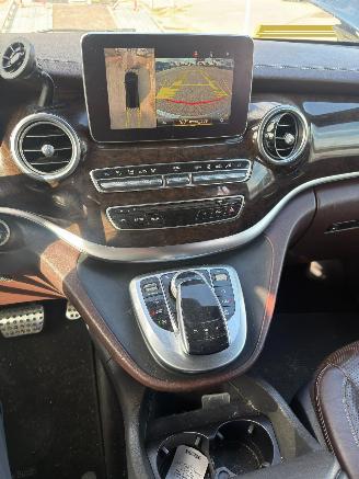 Mercedes V-klasse V250 4 MATIC PANORAMA LED 360 CAMERA FULL OPTIONS picture 6