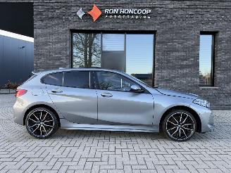 Coche accidentado BMW 1-serie 118i 136PK Steptronic M-Sport PANO KUIP VOL! 2024/3