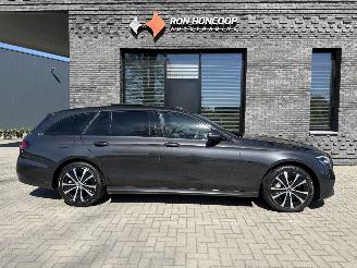 Schadeauto Mercedes E-klasse Estate E300e 320PK AMG PANO FULL OPTIONS! 2021/3