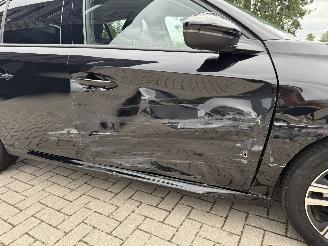 Peugeot 208 1.2 PureTech 101PK Allure picture 32