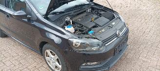 Volkswagen Polo 1.4 TDI DPF Euro6 Climatecontrol frontradar Regensensor leren stuurwiel mistlampen Elektrische ramen Elektrische-spiegels met verwarming Centrale vergrendeling met afstandsbediening Start-Stop systeem 15-inch velgen picture 26