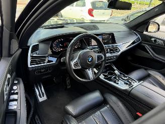 BMW X7 xDRIVE 40i High Executive 7pers-PANO-LEDER-360 CAMERA-4 WIEL BESTURING picture 3